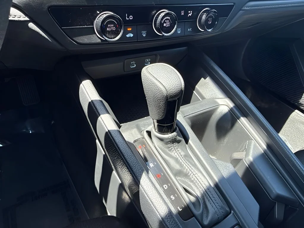 Used 2025 Silver Honda LX image 15