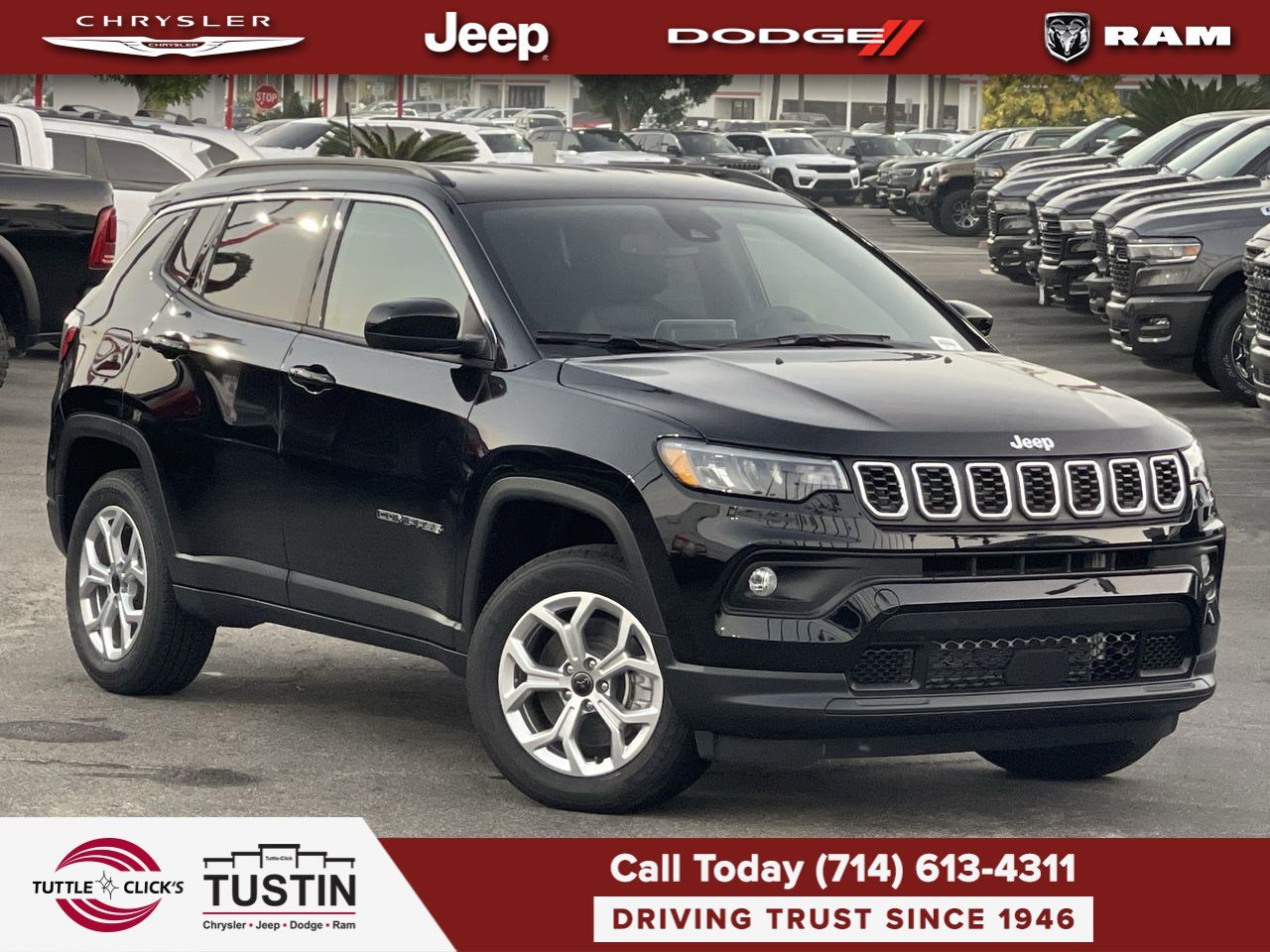New 2026 Diamond Black Crystal Pearl-Coat Exterior Paint Jeep Latitude image 1