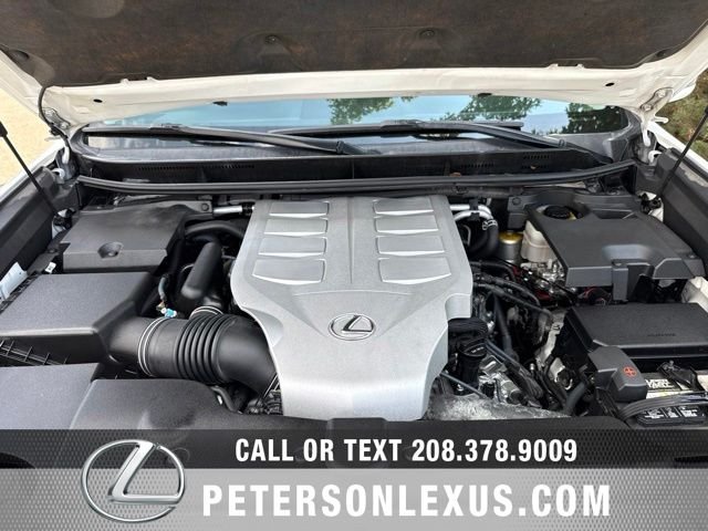 Used 2017  Lexus Luxury image 10