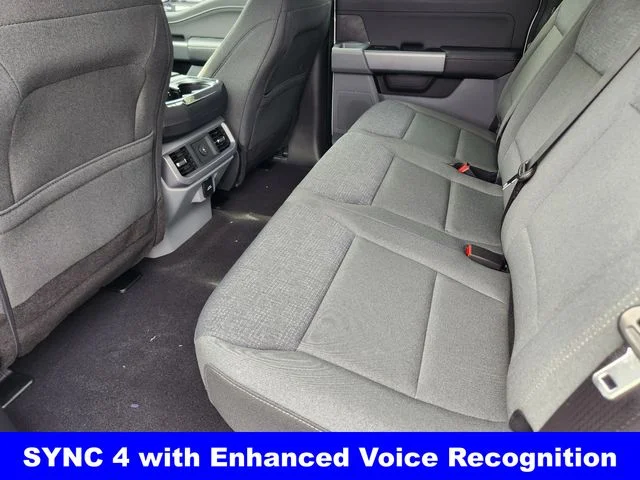 New 2026 Oxford White Ford XLT image 30