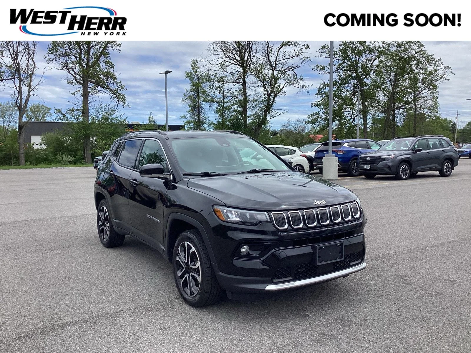 Used 2022 Diamond Black Crystal Pearlcoat Jeep Limited image 1