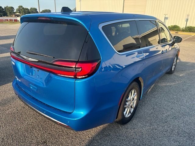 Used 2026 Blue Chrysler Select image 7