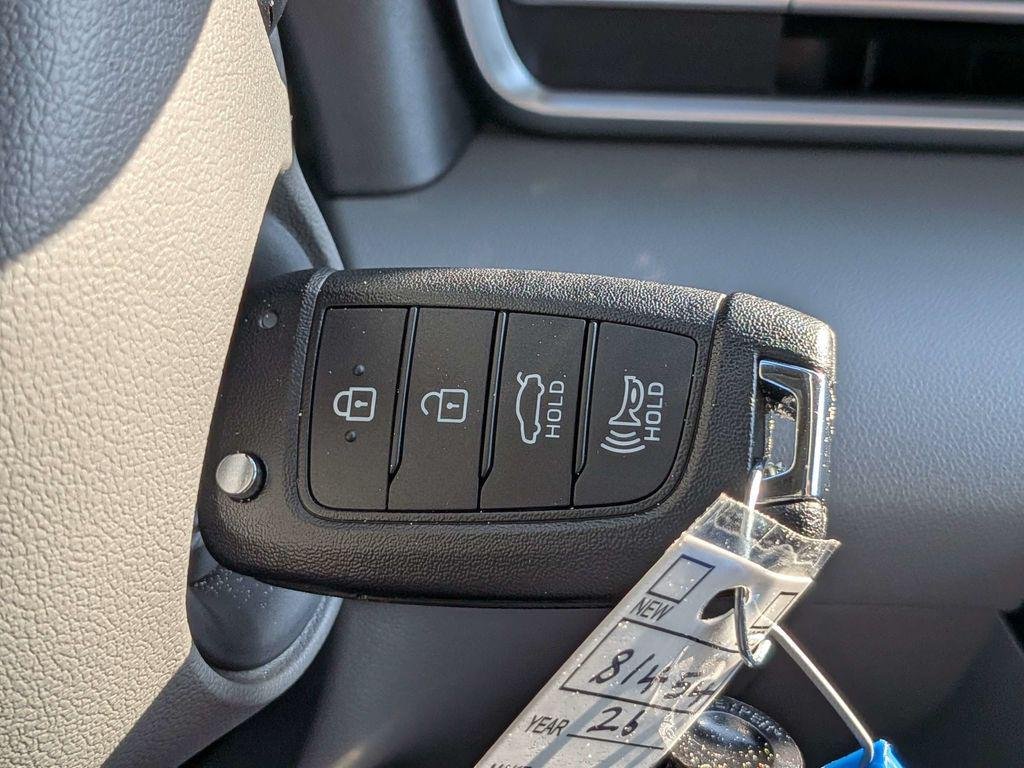 New 2026 White Hyundai SE image 29