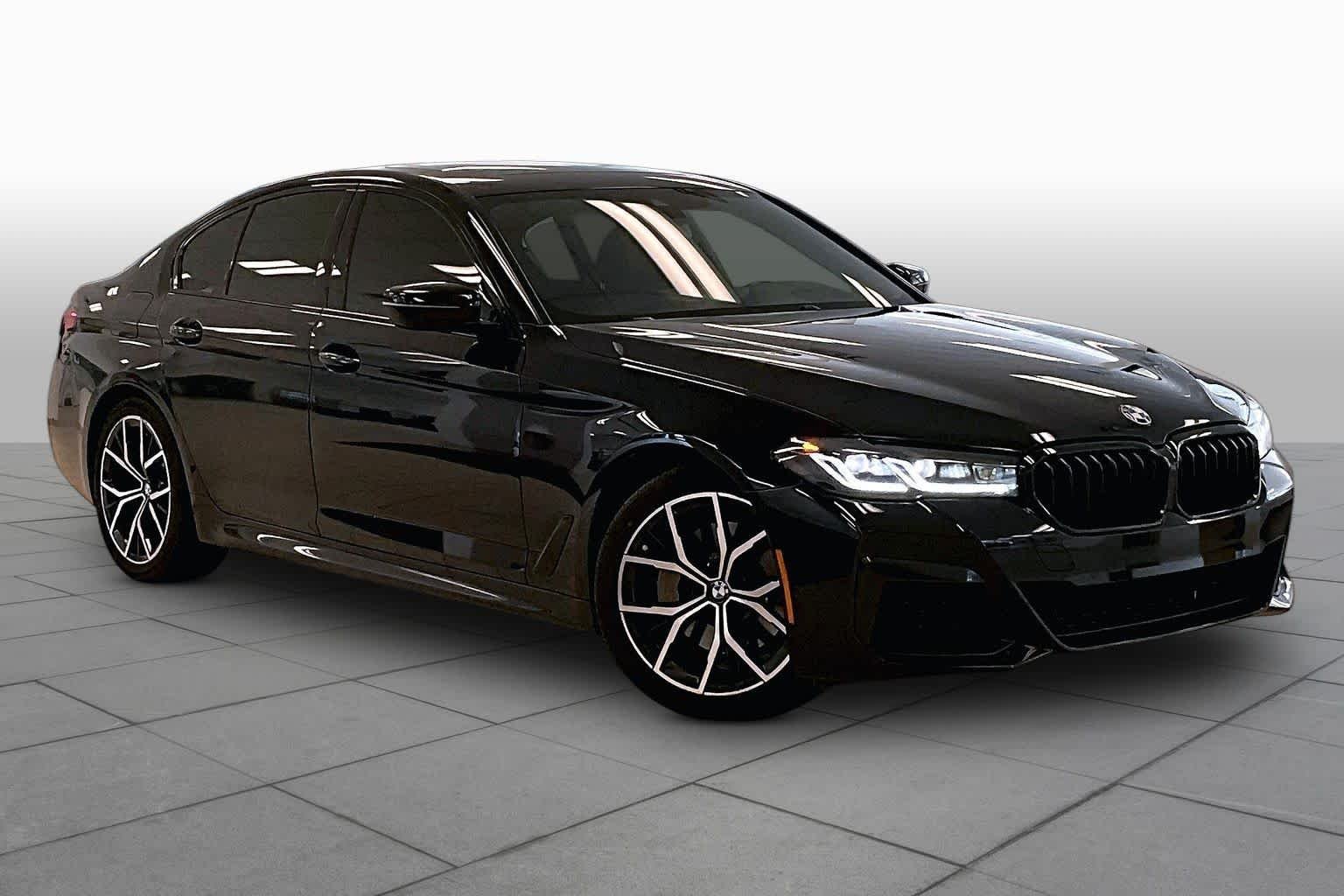 Used 2021 Carbon Black Metallic BMW 530i image 2