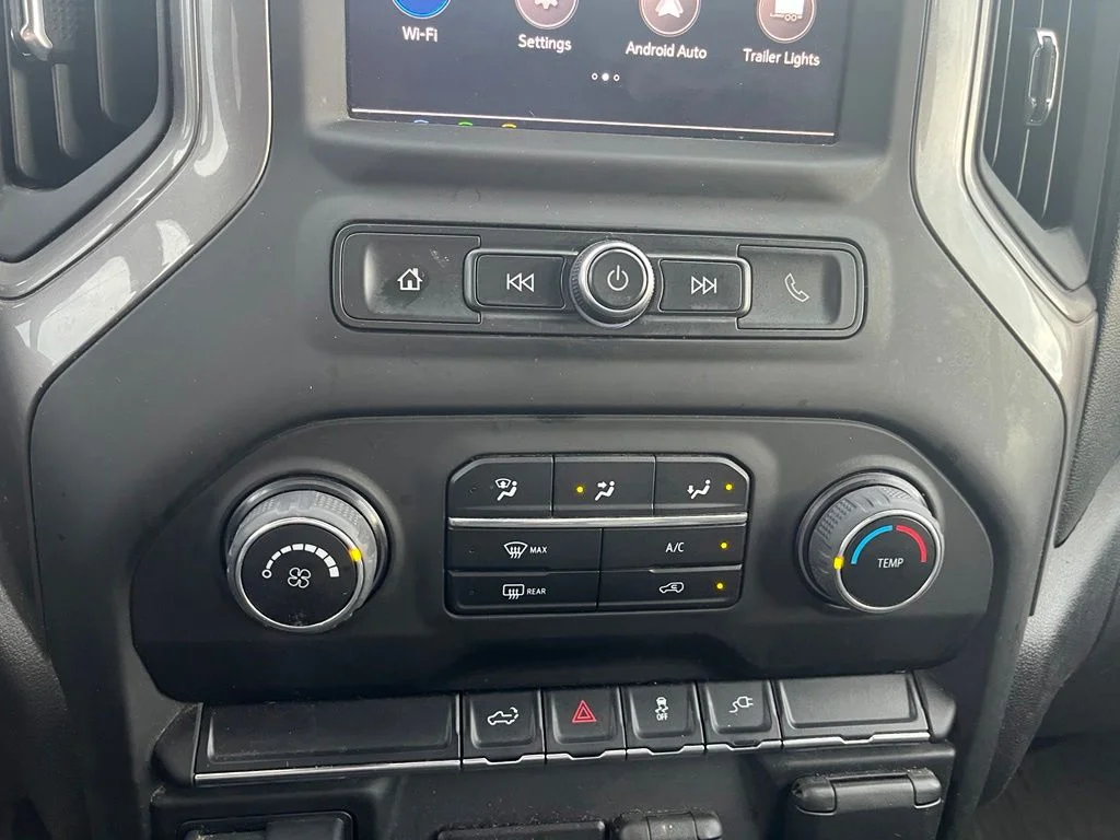 Used 2023 Silver Chevrolet Custom image 15