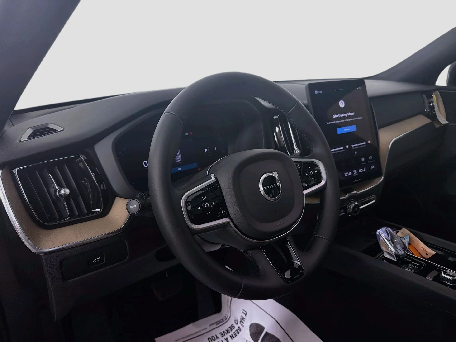New 2026 Bright Dusk Volvo Plus image 9