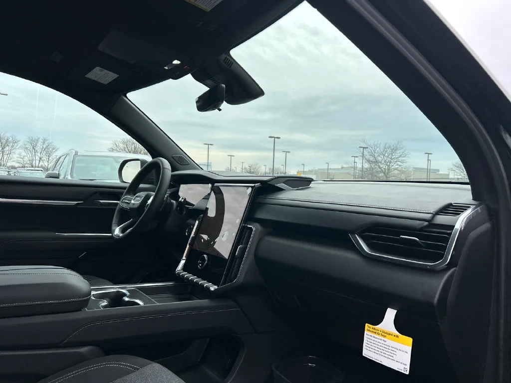 2026 GMC Acadia Elevation - Photo 40