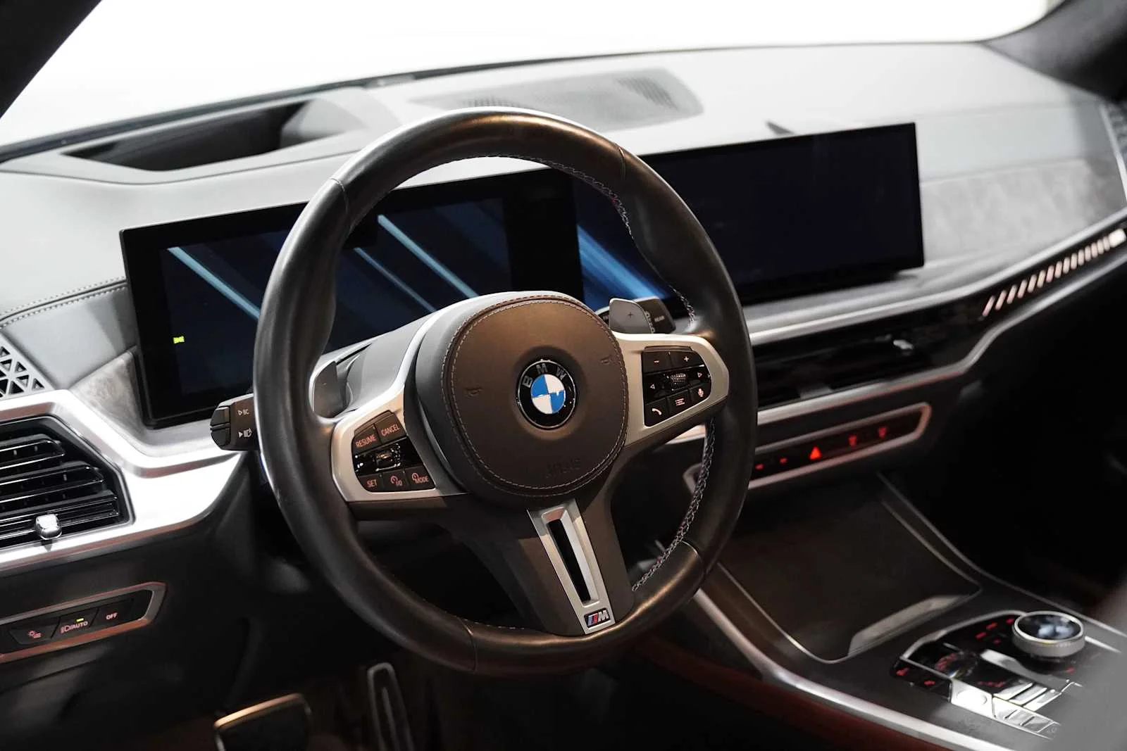 Certified Used 2024 Carbon Black Metallic BMW M60i image 11