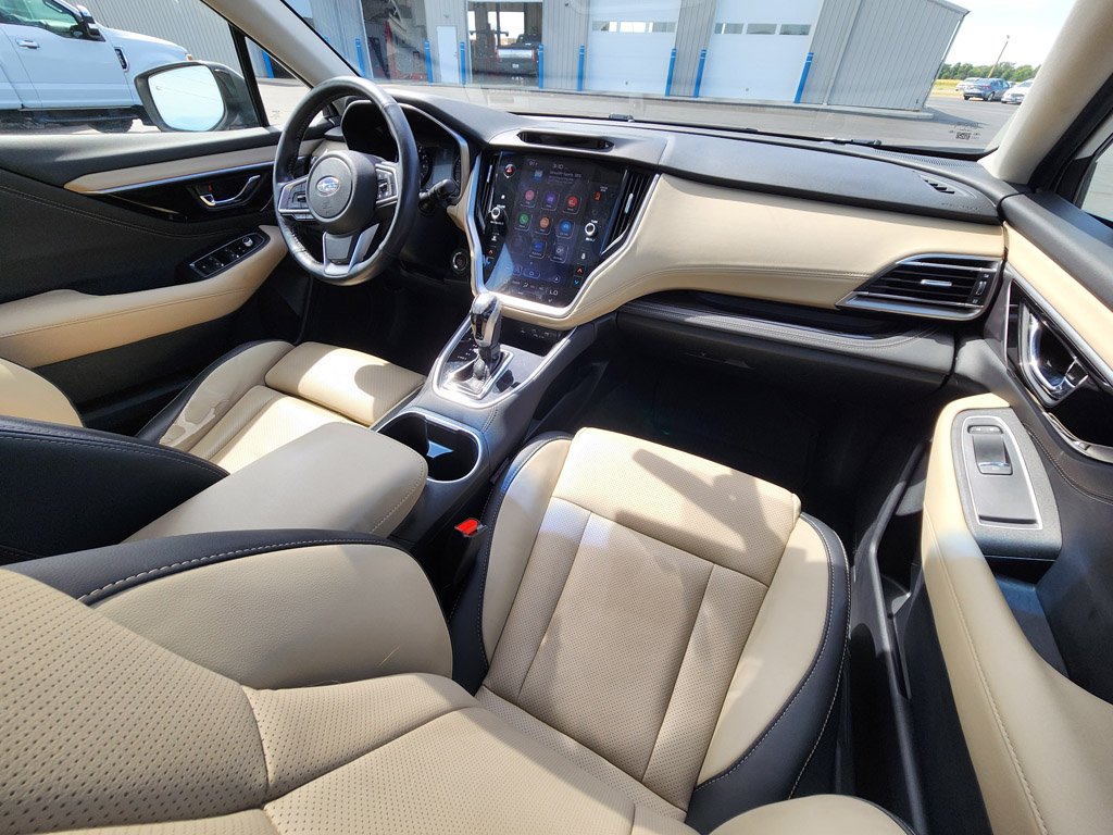 Used 2021 Crystal White Pearl Subaru Limited image 22