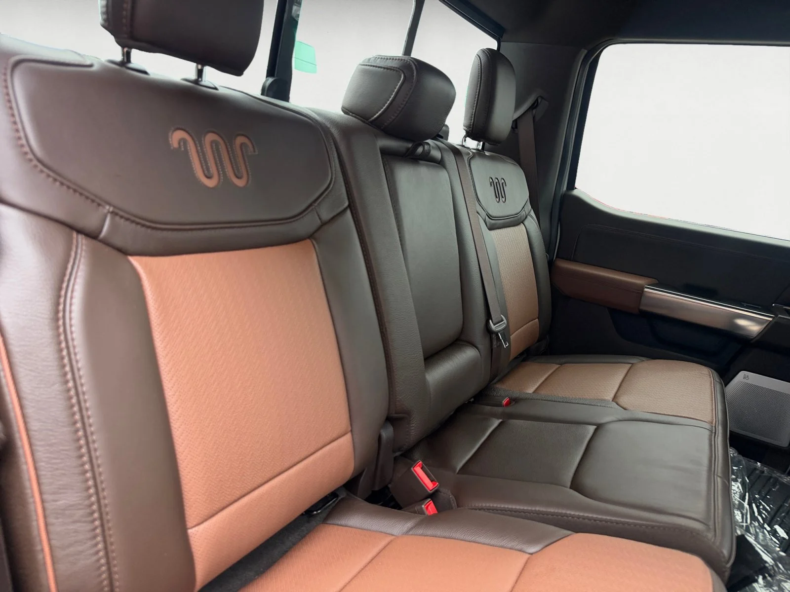 New 2026 Star White Metallic Tri-Coat Ford King Ranch image 18