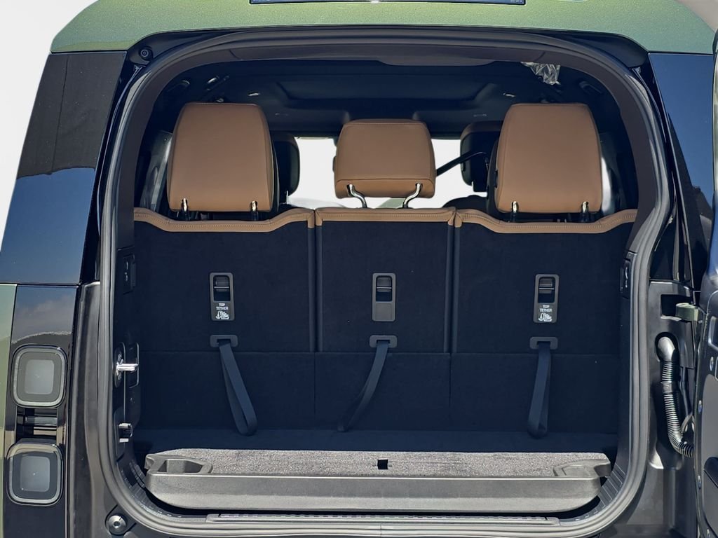 New 2026 Woolstone Green LAND ROVER S image 14