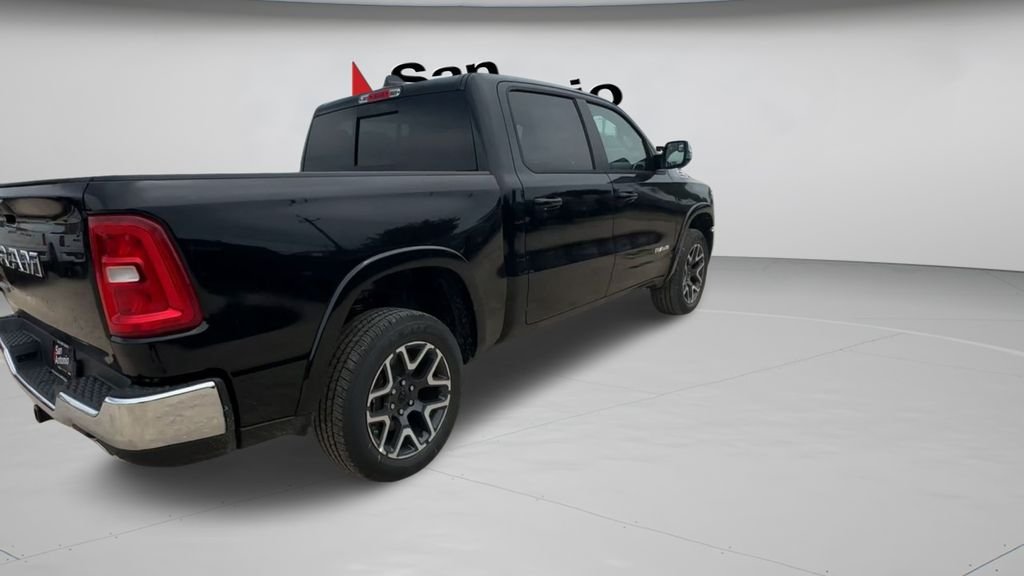 New 2026 Diamond Black Crystal Pearl-Coat Exterior Paint RAM Laramie image 15