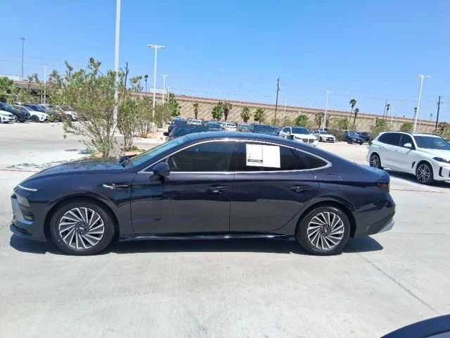 Used 2024 Blue Hyundai Limited image 3
