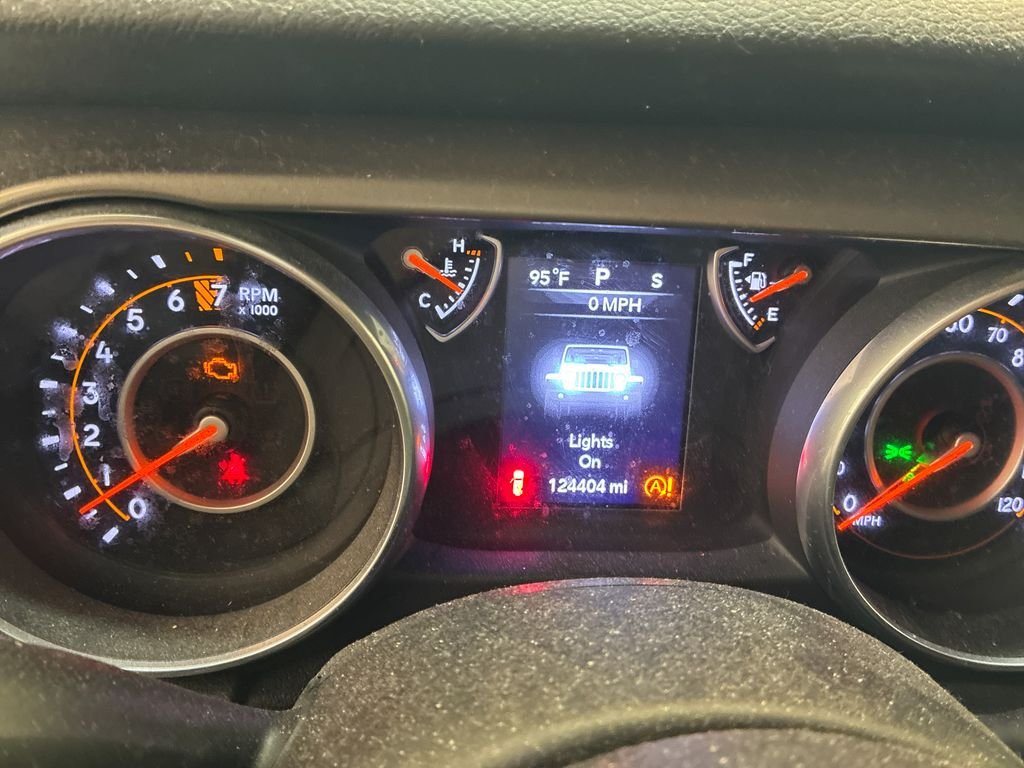 Used 2018 Black Jeep Unlimited Sport S image 12