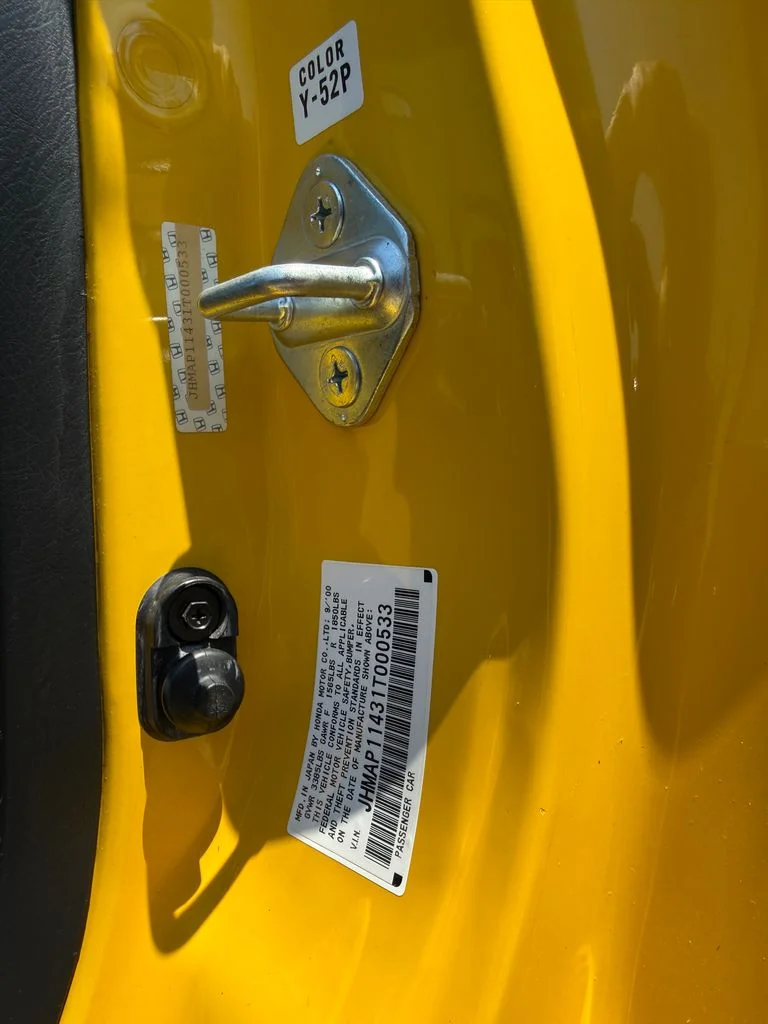 Used 2001 Spa Yellow Pearl Honda Convertible image 16