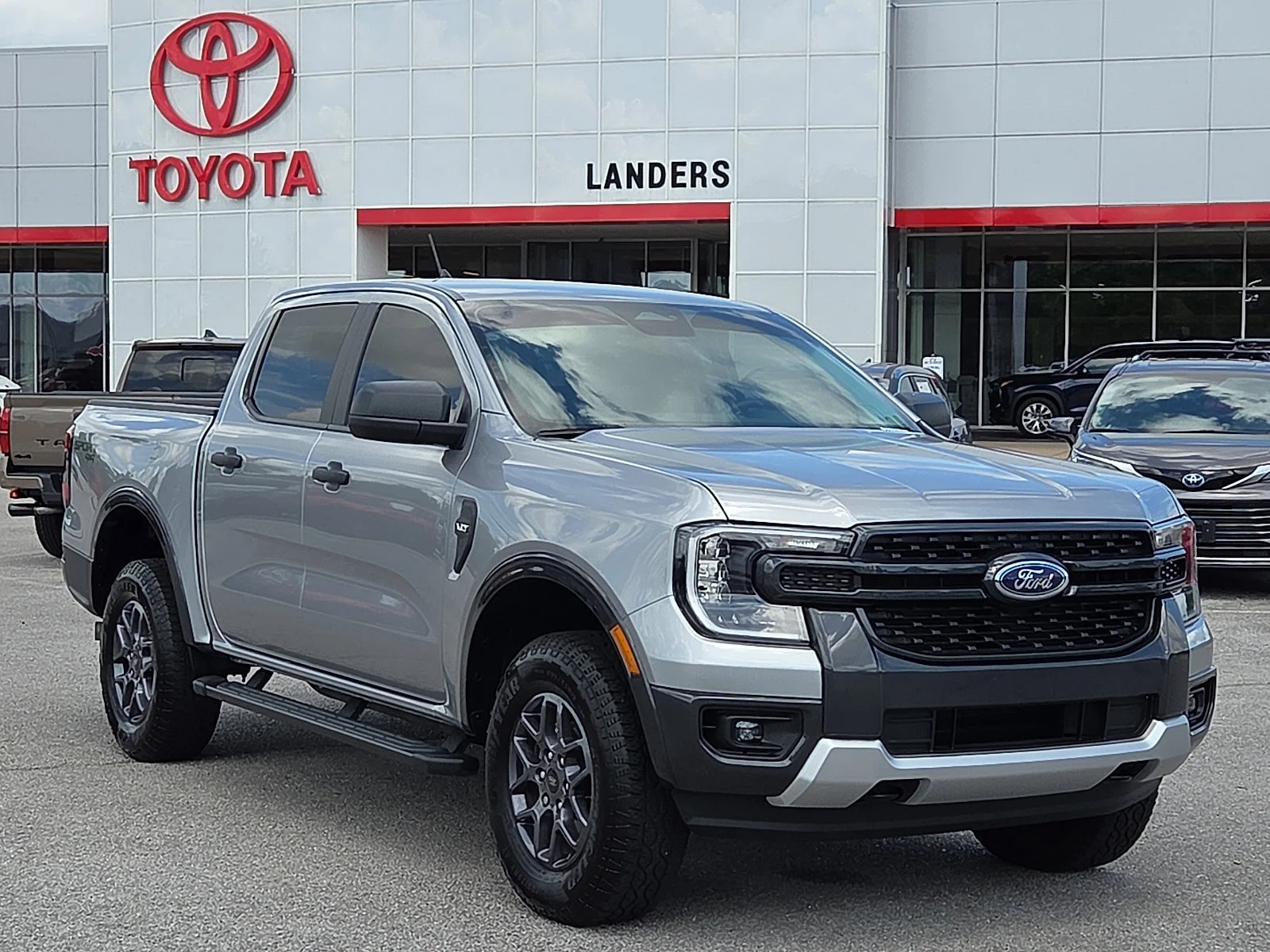 2024 Ford Ranger XLT 4x4 SuperCrew 5' Box's photo