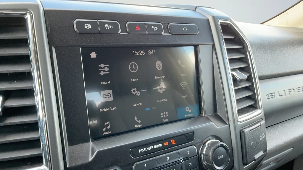 Used 2018 Blue Ford XLT image 11