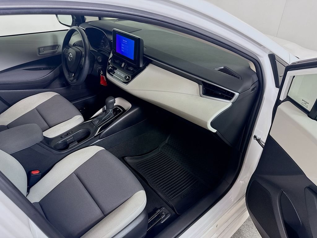Used 2023 Ice Cap Toyota LE image 25