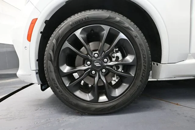 Certified Used 2024 White/off-white Dodge R/T Premium image 20