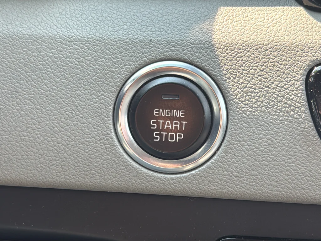 Used 2019 White Kia EX image 13
