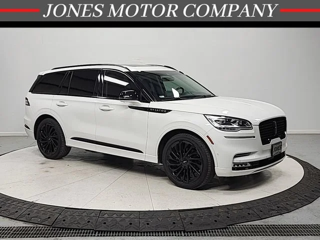 2023 Lincoln Aviator Reserve RWD's photo