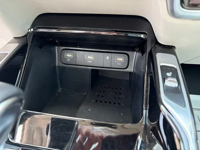 Used 2022 White Kia SX image 19
