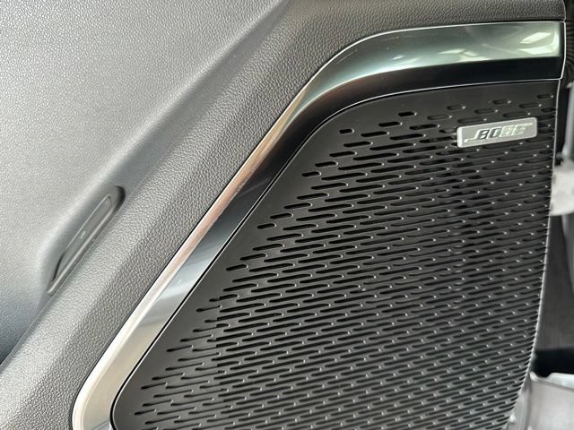 New 2026 Glacier White Tricoat GMC Elevation image 12