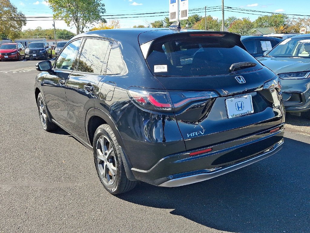 Certified Used 2024 Crystal Black Pearl Honda 5DR AWD EX-L image 4