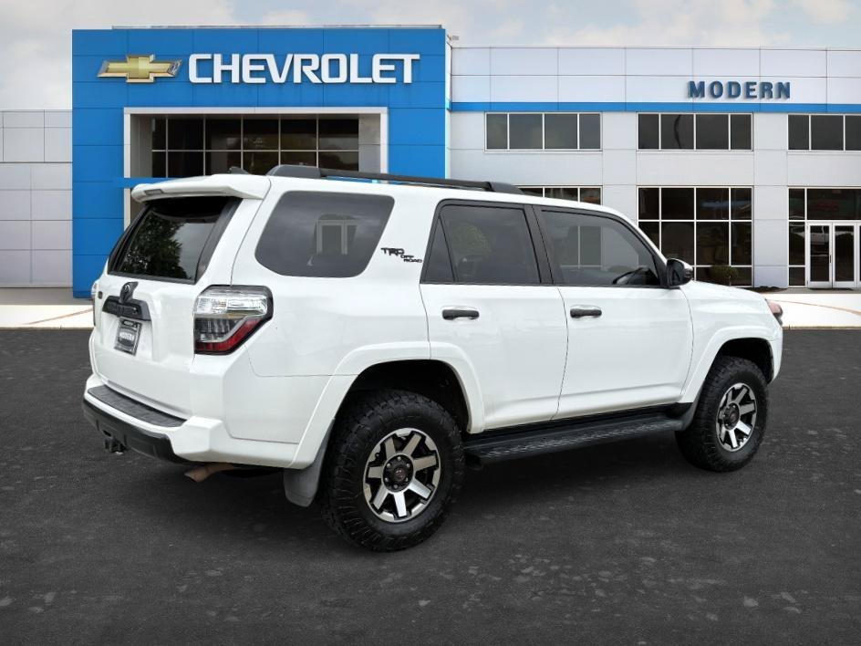 Used 2018 Super White Toyota TRD Off Road Premium image 5