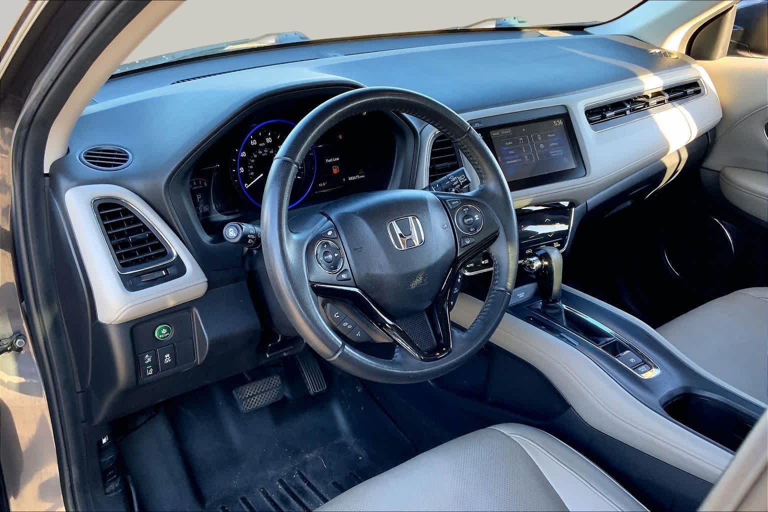 Certified Used 2019 Modern Steel Metallic Honda EX-L image 18