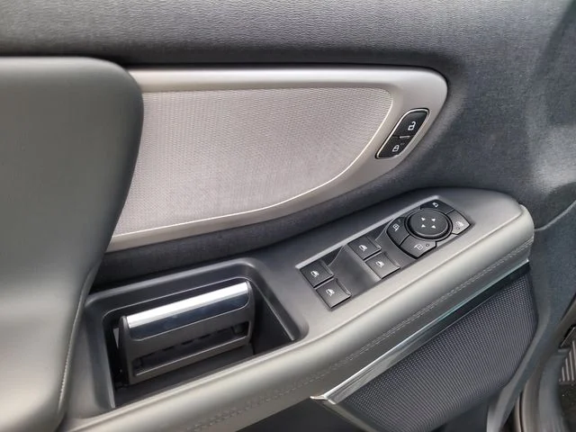 New 2027 Gray Metallic Ford Active image 21