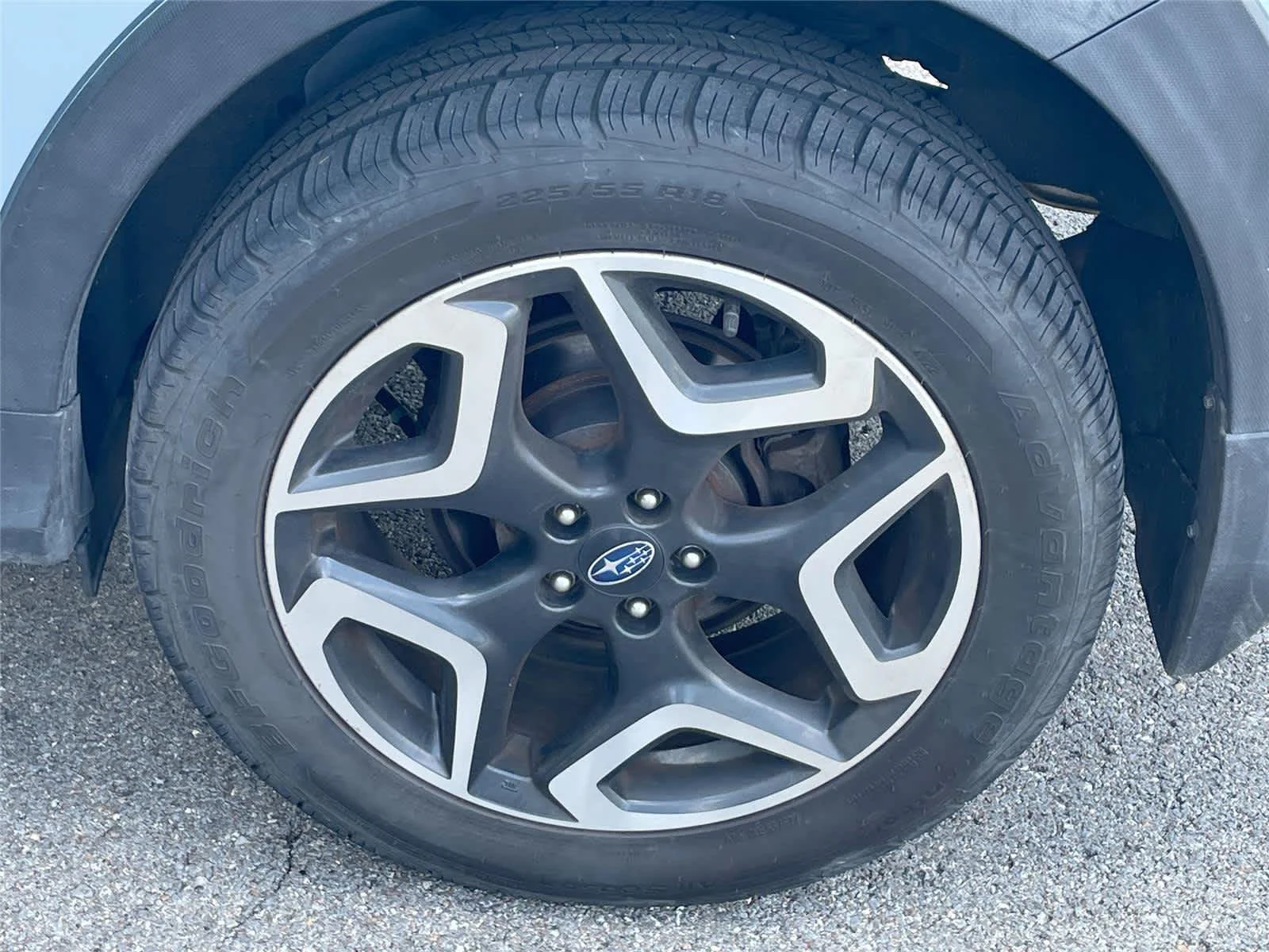 Used 2019 Cool Gray Khaki Subaru Limited image 10