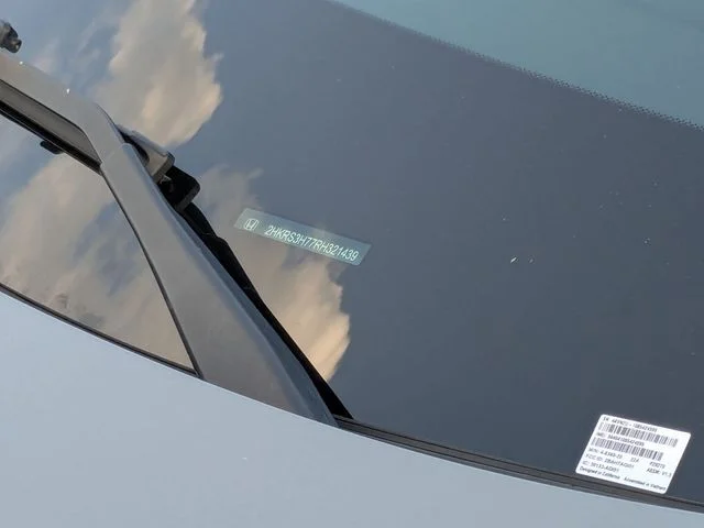 Used 2024 Urban Gray Pearl Honda EX-L image 26