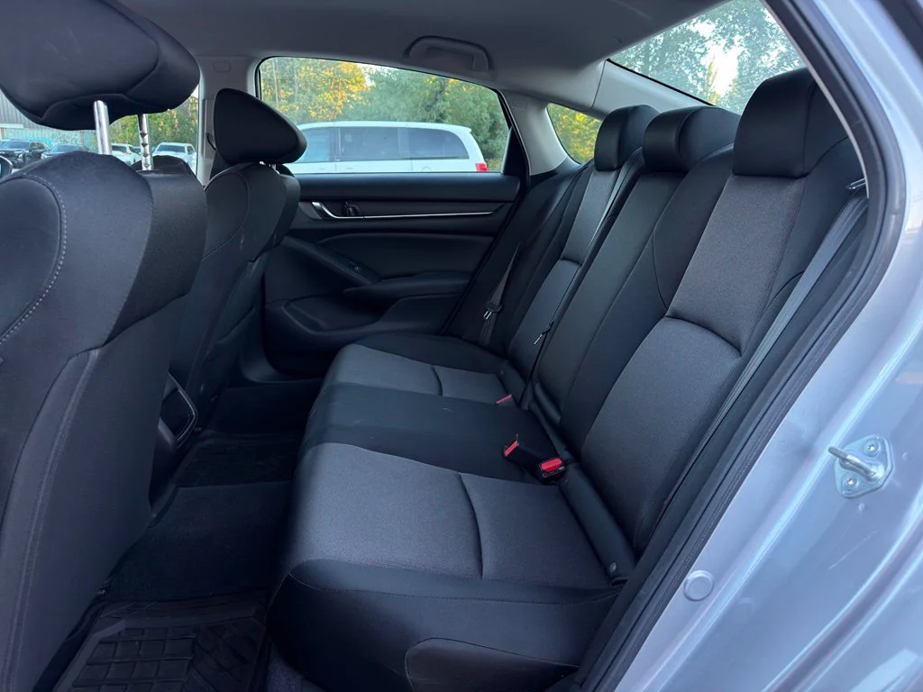 Used 2021 Silver Honda LX image 11