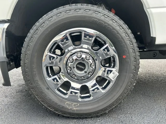 New 2026 Star White Metallic Tri-Coat Ford F-250® King Ranch® image 28