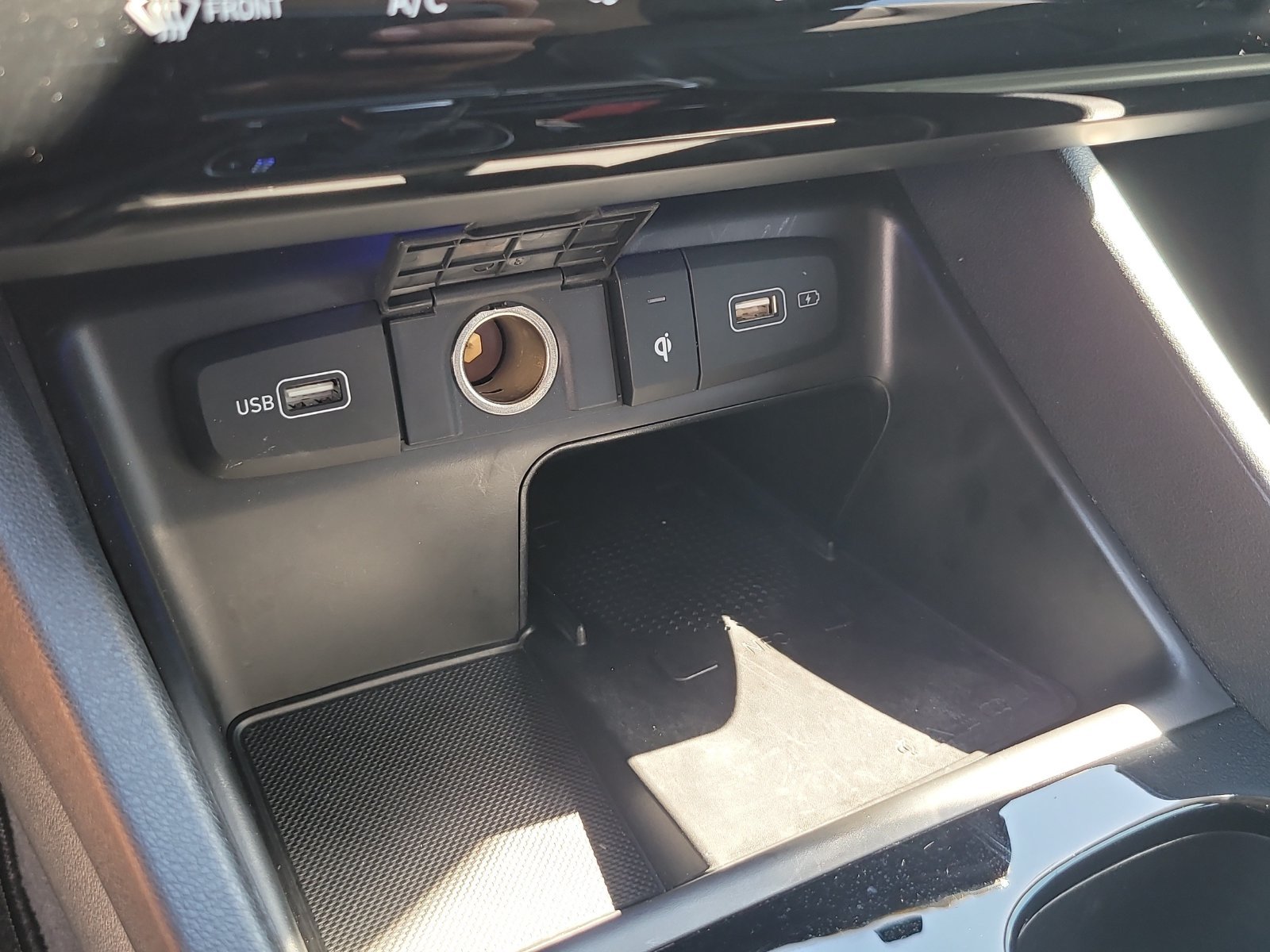 Used 2023 Gray Hyundai SEL image 23