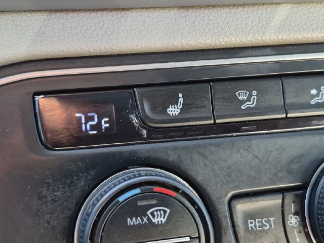 Used 2019  Volkswagen 3.6L V6 SE image 20