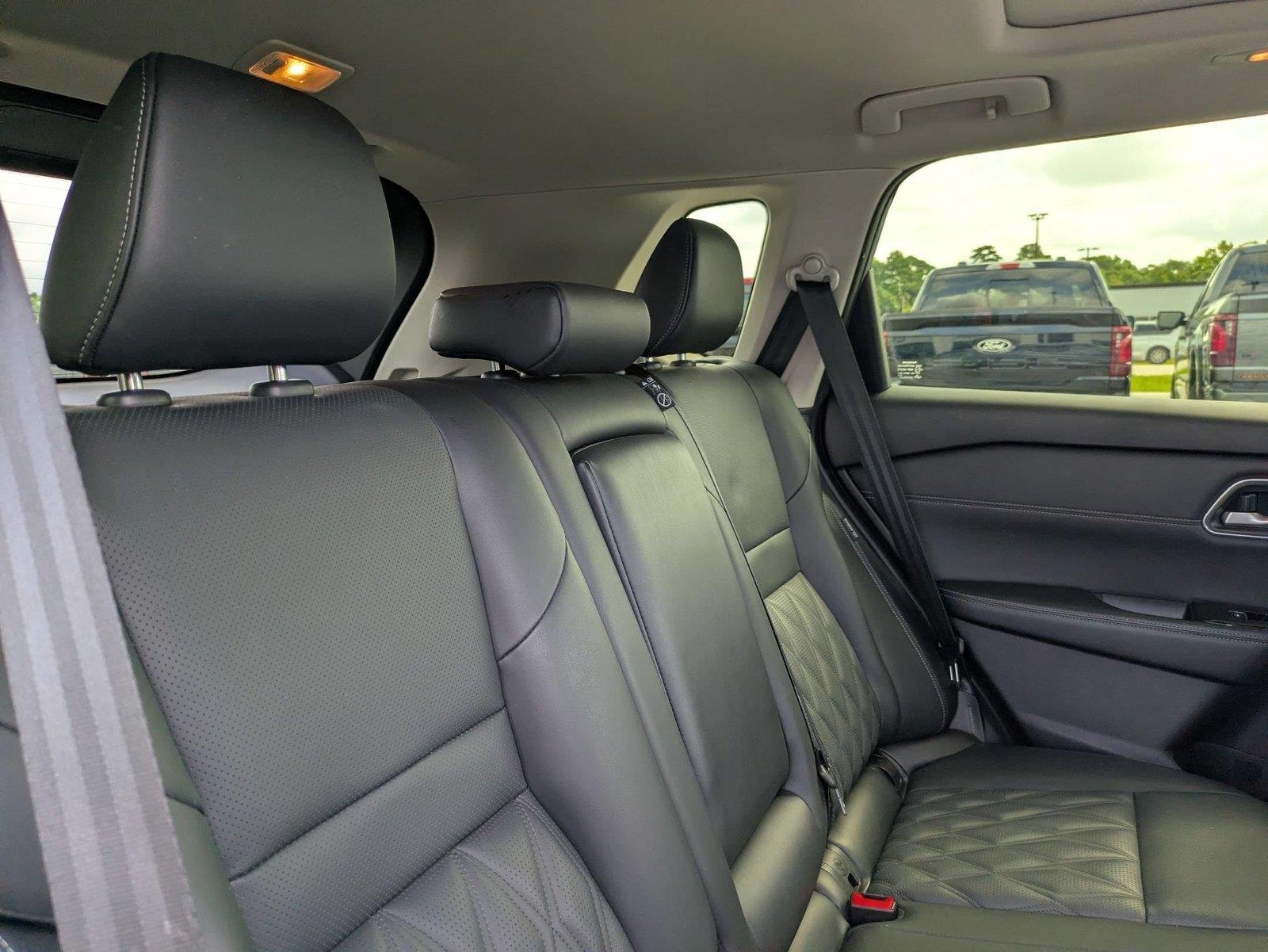 Used 2024 Boulder Gray Pearl Nissan Platinum image 32