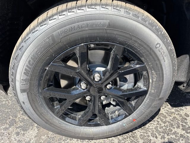 New 2026 Diamond Black Crystal Pearl-Coat Exterior Paint Jeep Altitude image 27