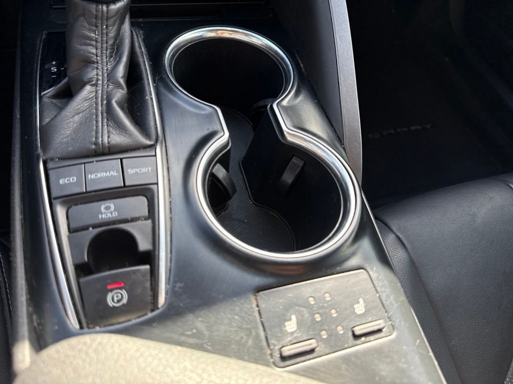 Used 2019 Blue Toyota SE image 13