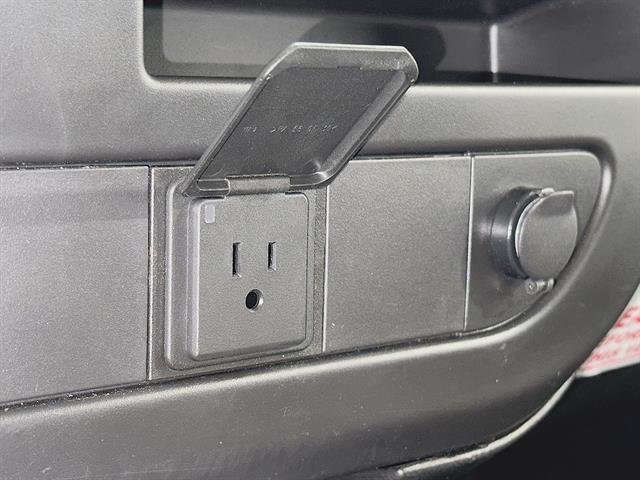 2023 GMC Savana Cargo Work Van - Photo 43