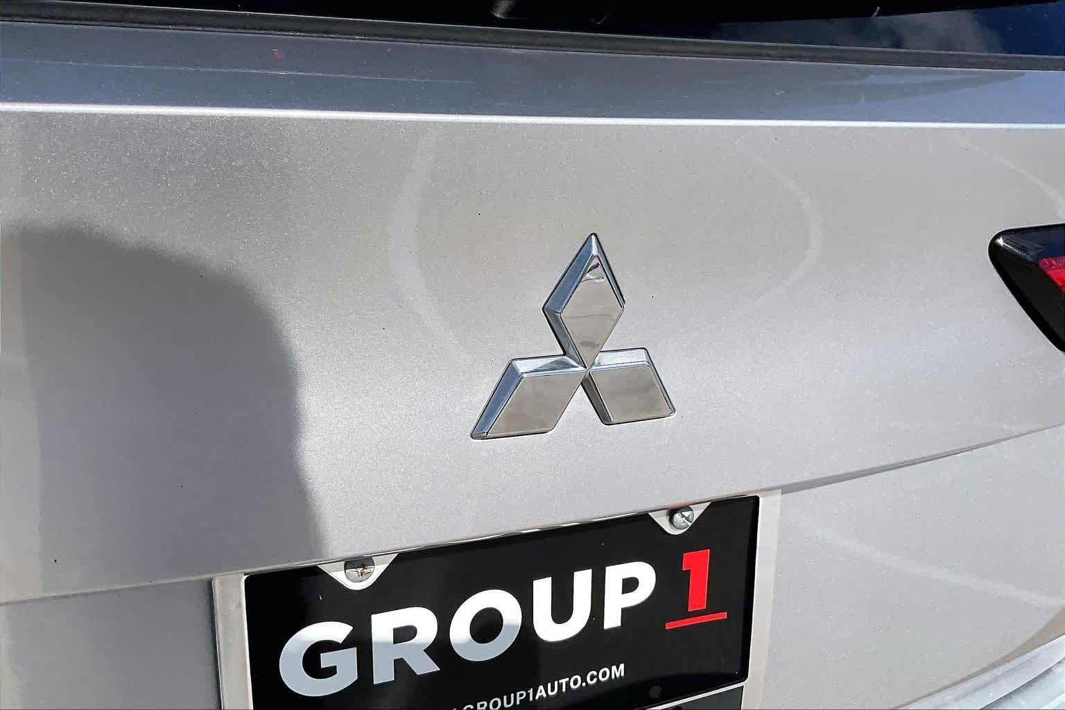 Used 2023 Alloy Silver Metallic Mitsubishi ES image 19