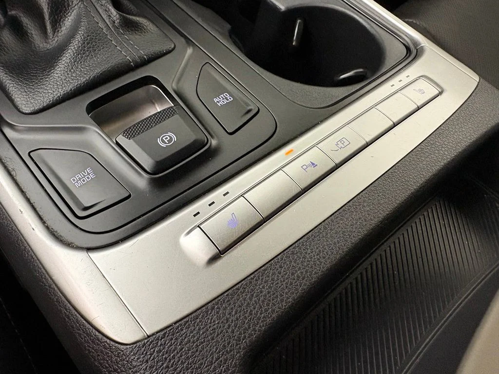 Used 2025 Gray Kia LXS image 35