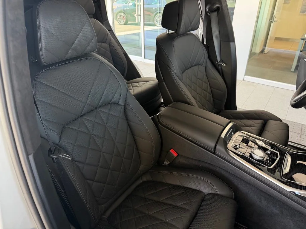 Used 2025 Brooklyn Grey Metallic BMW xDrive40i image 14