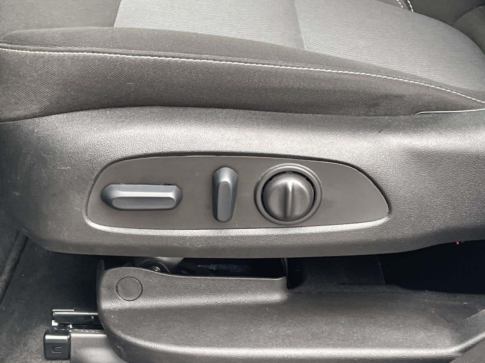Used 2025 Sterling Gray Metallic Chevrolet 2LT image 18