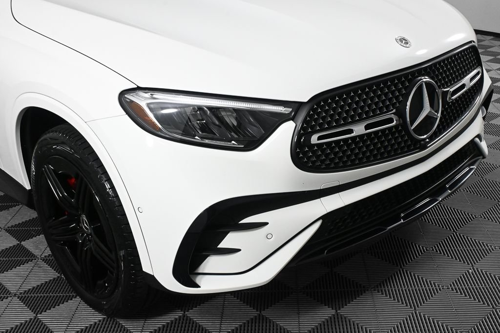 Certified Used 2024 White Mercedes-Benz GLC 300 Coupe image 35