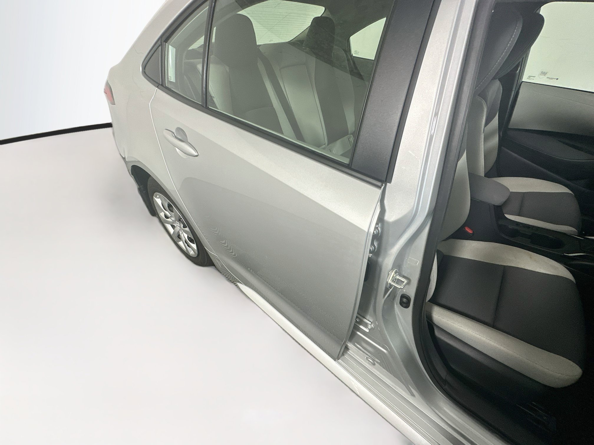 Certified Used 2025 Classic Silver Metallic Toyota LE image 27
