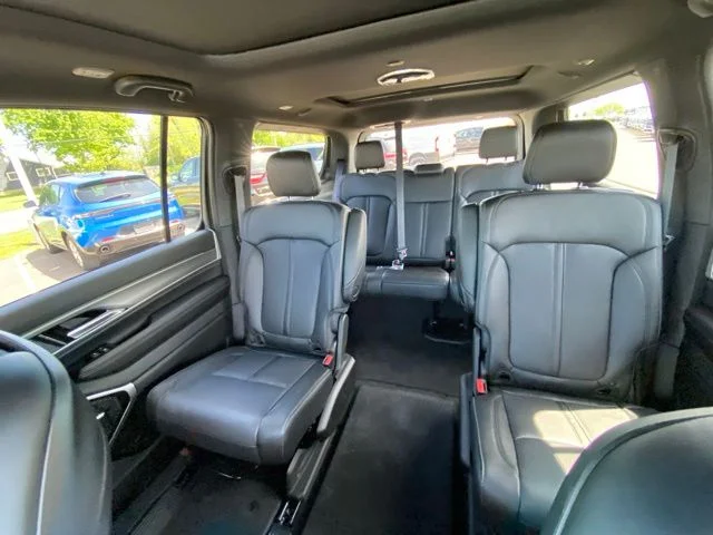 New 2026 Fathom Blue Pearl-Coat Exterior Paint (Late Availability) Jeep Limited Altitude image 12