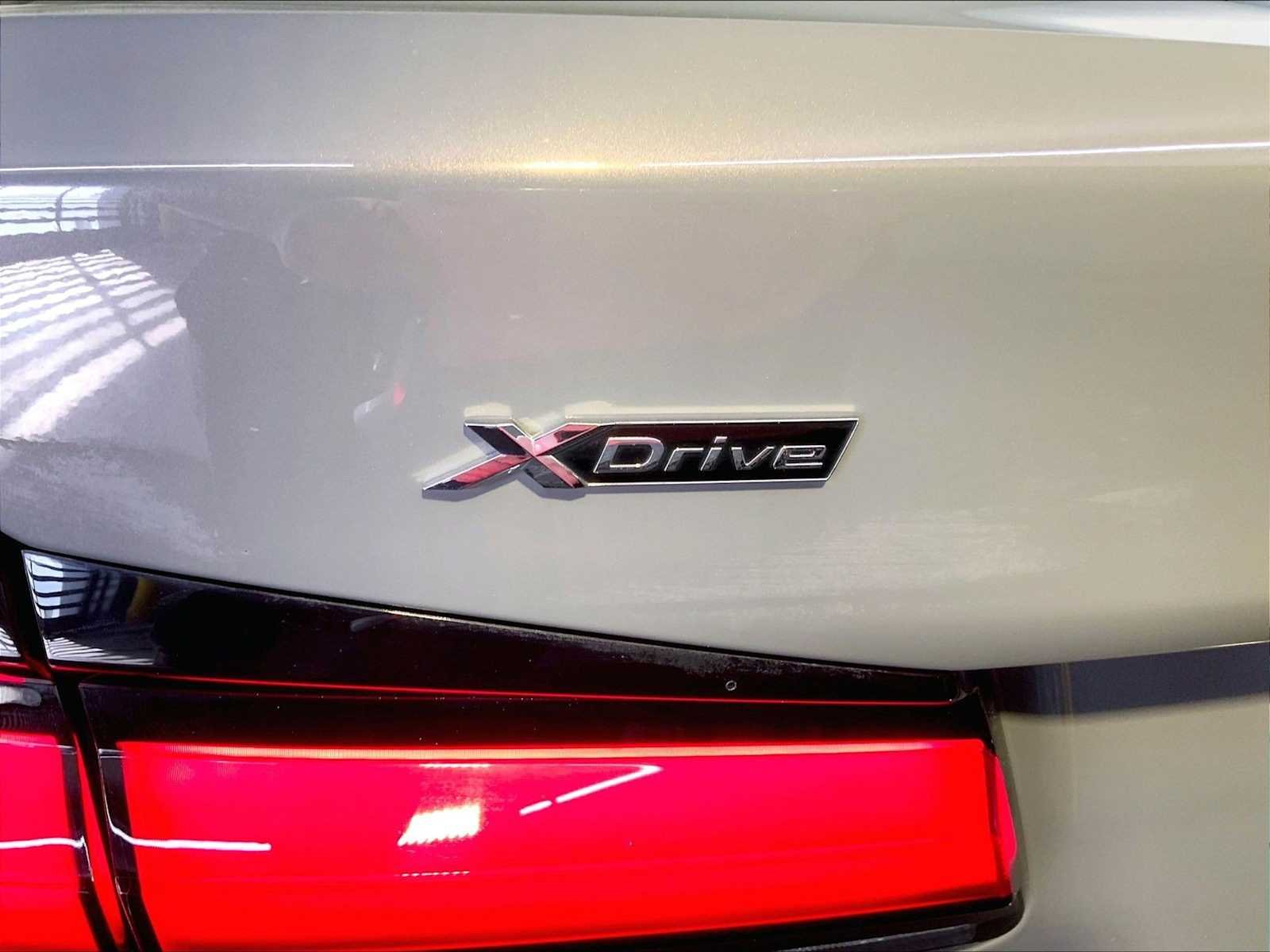 Used 2021 Bernina Grey Amber Effect Metallic BMW 540i xDrive image 19