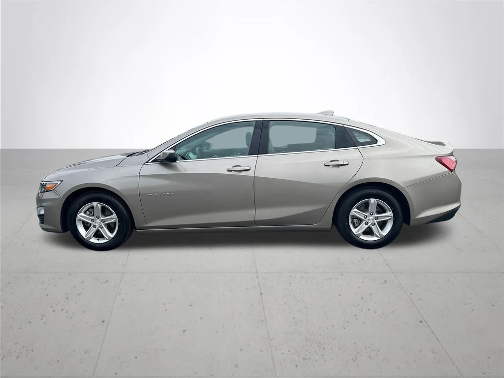 Used 2022 Gray Chevrolet LT image 10